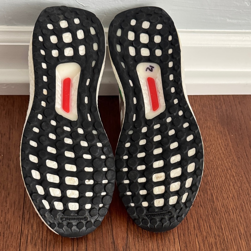 Adidas Ultra Boost Marimekko Size 8 .. very good condition - Picture 5 of 6